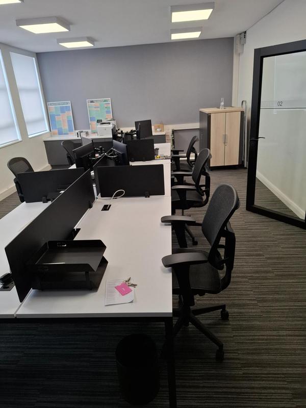 To Let Commercial Property for Rent in Walmer Eastern Cape